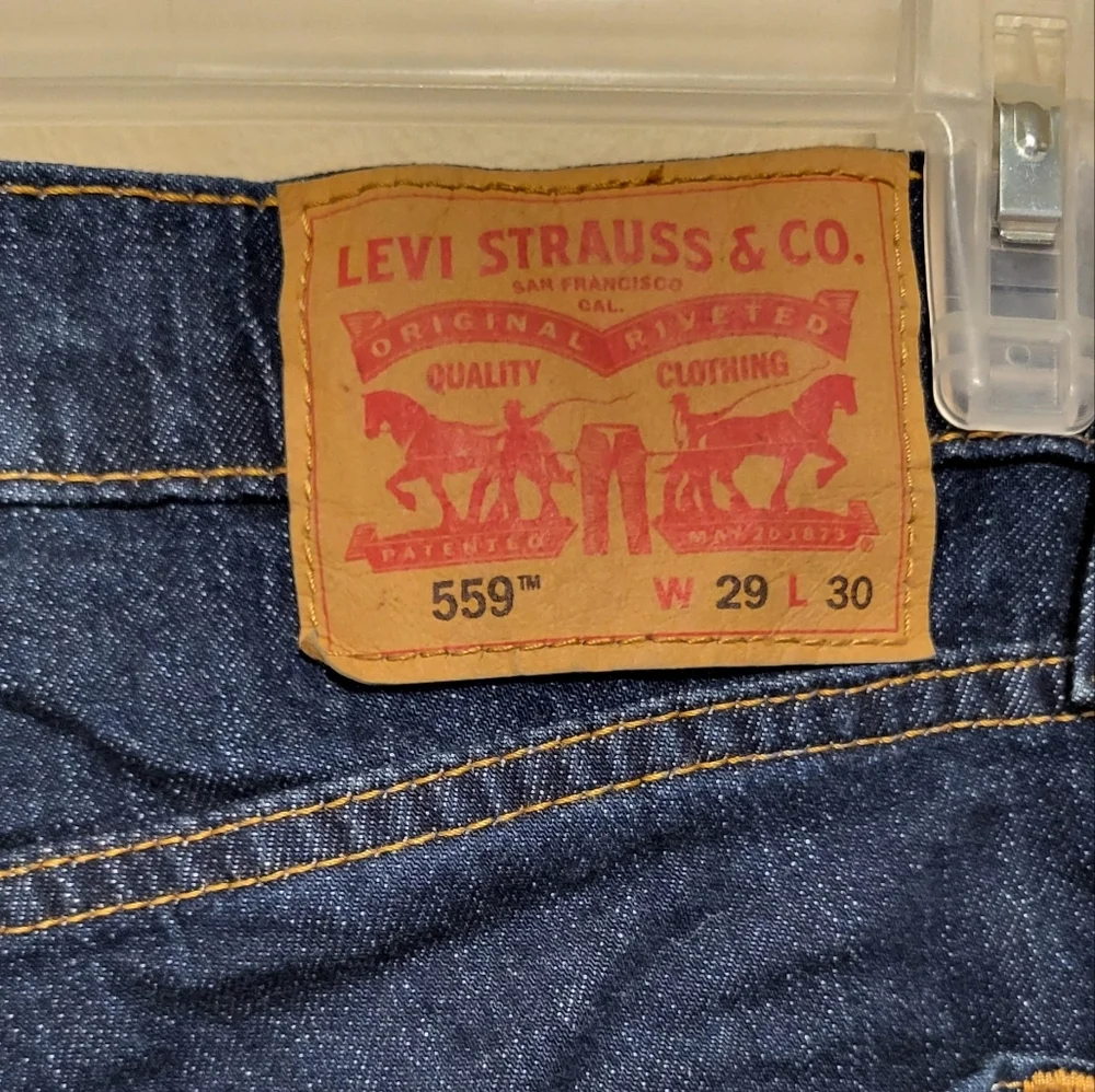 Men's Levi Strauss & Co. Blue Jeans (W29 L30) - Picture 5 of 7